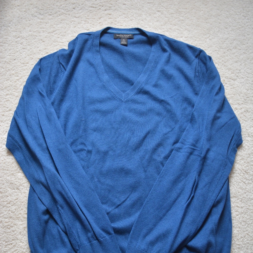 Luxury Blend Wool V-Neck Sweater